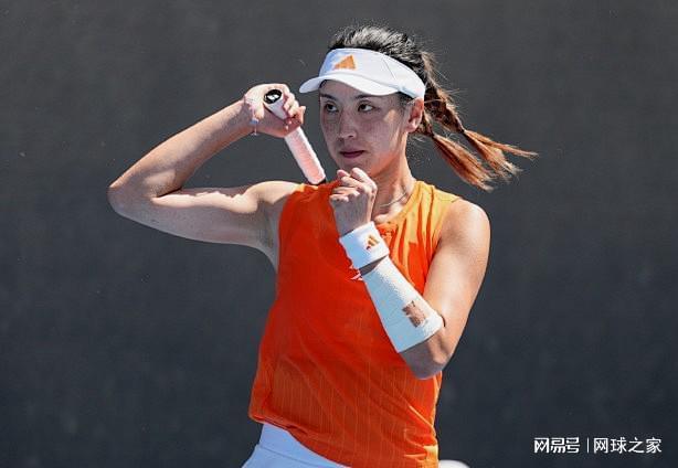 世界杯高清赛事直播地址-王美丽激战阿尼娃,卫冕冠军出局排名大跌,小白菜镜头上连画十字