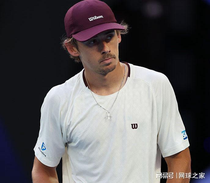 世界杯高清赛事直播地址-王美丽激战阿尼娃,卫冕冠军出局排名大跌,小白菜镜头上连画十字