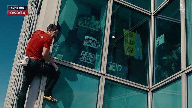 亚历克斯・霍诺德徒手登顶台北101，坦言金属龙形装饰最令人恐惧