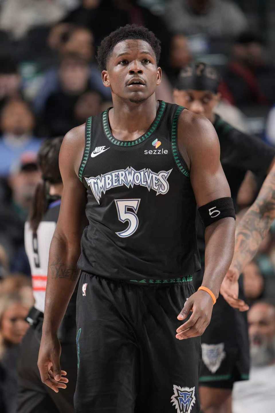 世界杯客户端升级下载-升前六！森林狼双杀三状元伤停独行侠 华子复出20分兰德尔31分