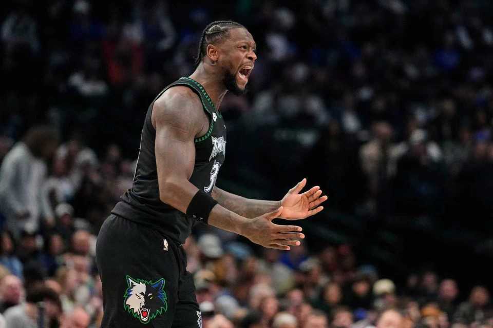 世界杯客户端升级下载-升前六！森林狼双杀三状元伤停独行侠 华子复出20分兰德尔31分