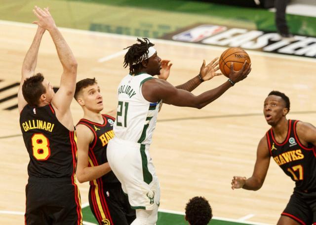 世界杯官方直播客户端下载官网正版-两大新援闪耀天王山 雄鹿的亡羊补牢收获回报！