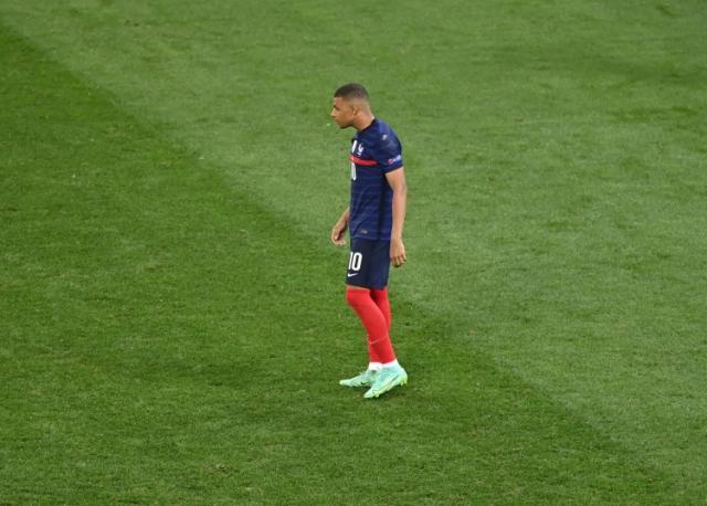 世界杯比赛在线观看平台-【夜读】足篮打水一场空